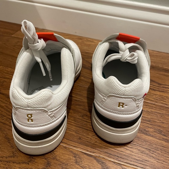 On running The Roger Centre Court
White | Flame
Size: 7.5 (Women's) - Picture 2 of 4